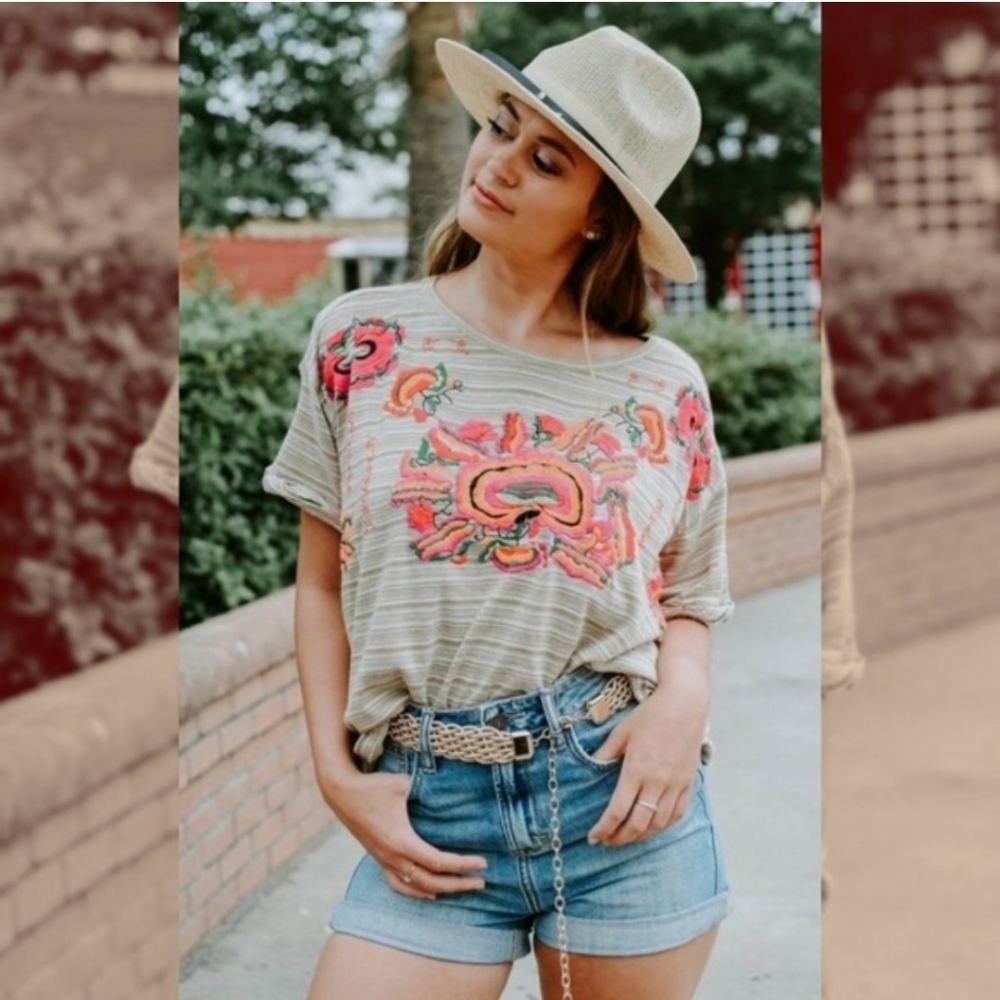 Free People Catalunya Embroidered Oversized Cropped Top in Mushroom Combo Size L - Picture 11 of 16